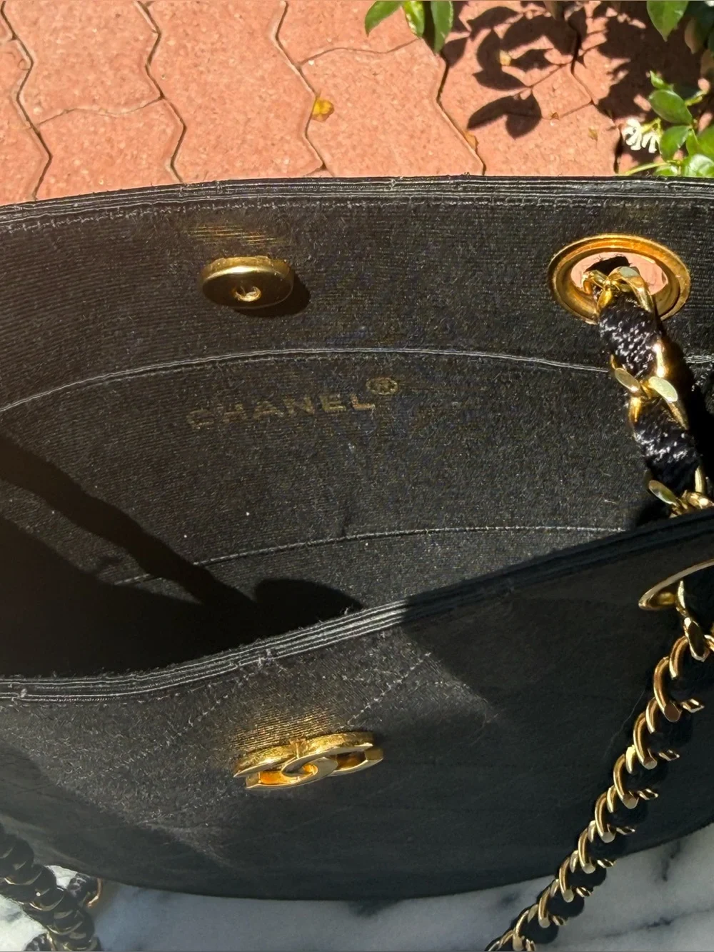 CHANEL Black Quilted Canvas Shoulder Bag with Gold Chain and CC Logo 1986-1988